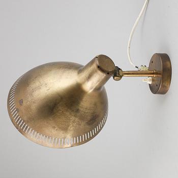 HANS BERGSTRÖM, a brass wall light from Ateljé Lyktan, 1940's/50's.