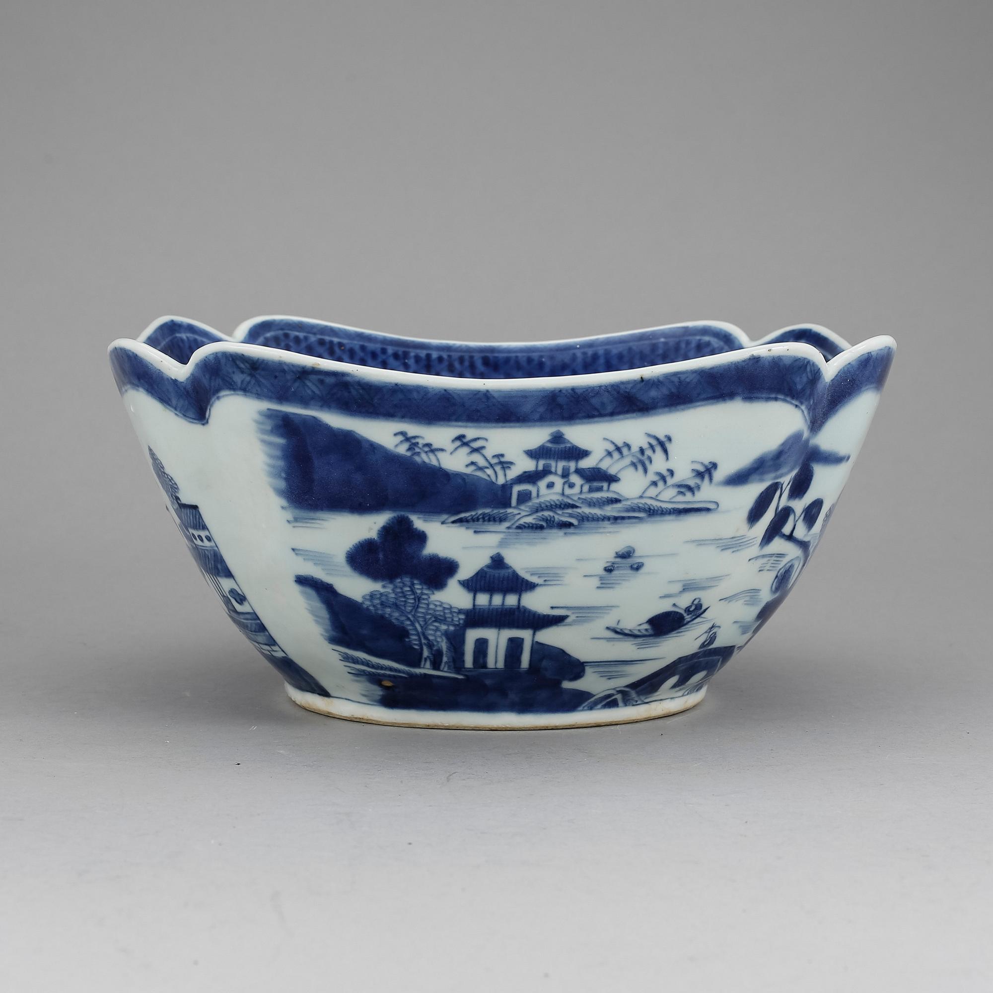 SKÅL, porslin, Kina Jiaqing (1796-1820).