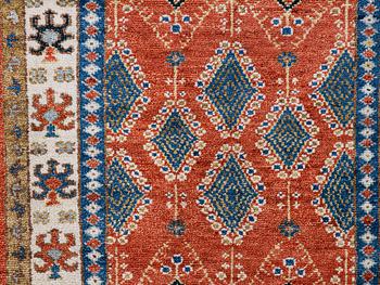 A carpet, oriental, ca 249 x 161 cm.