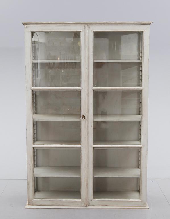 BOKSKÅP, 1800-talets andra hälft.