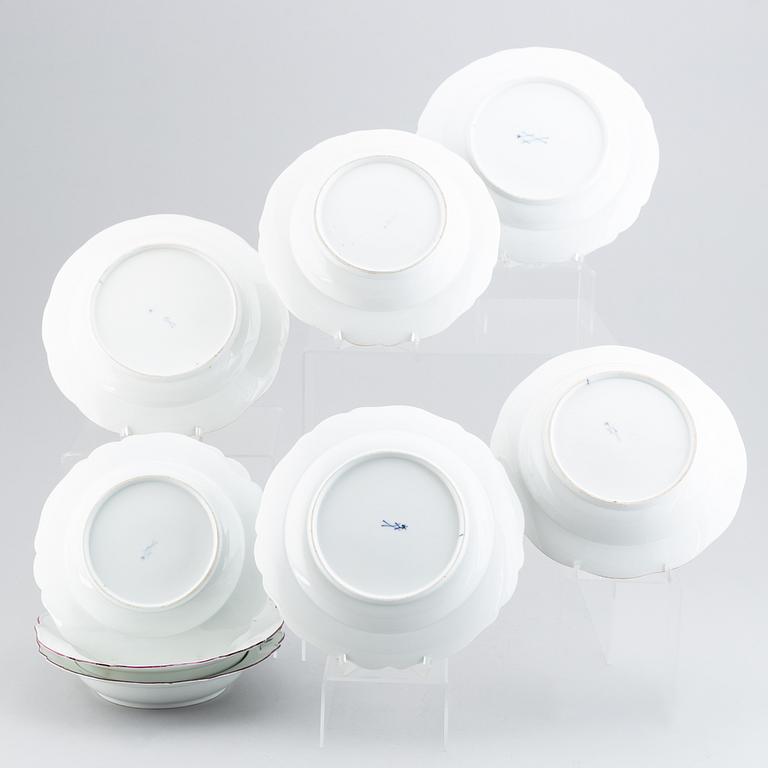 Eight Meissen porcelain plates, Marcolinis period (1774-1814).