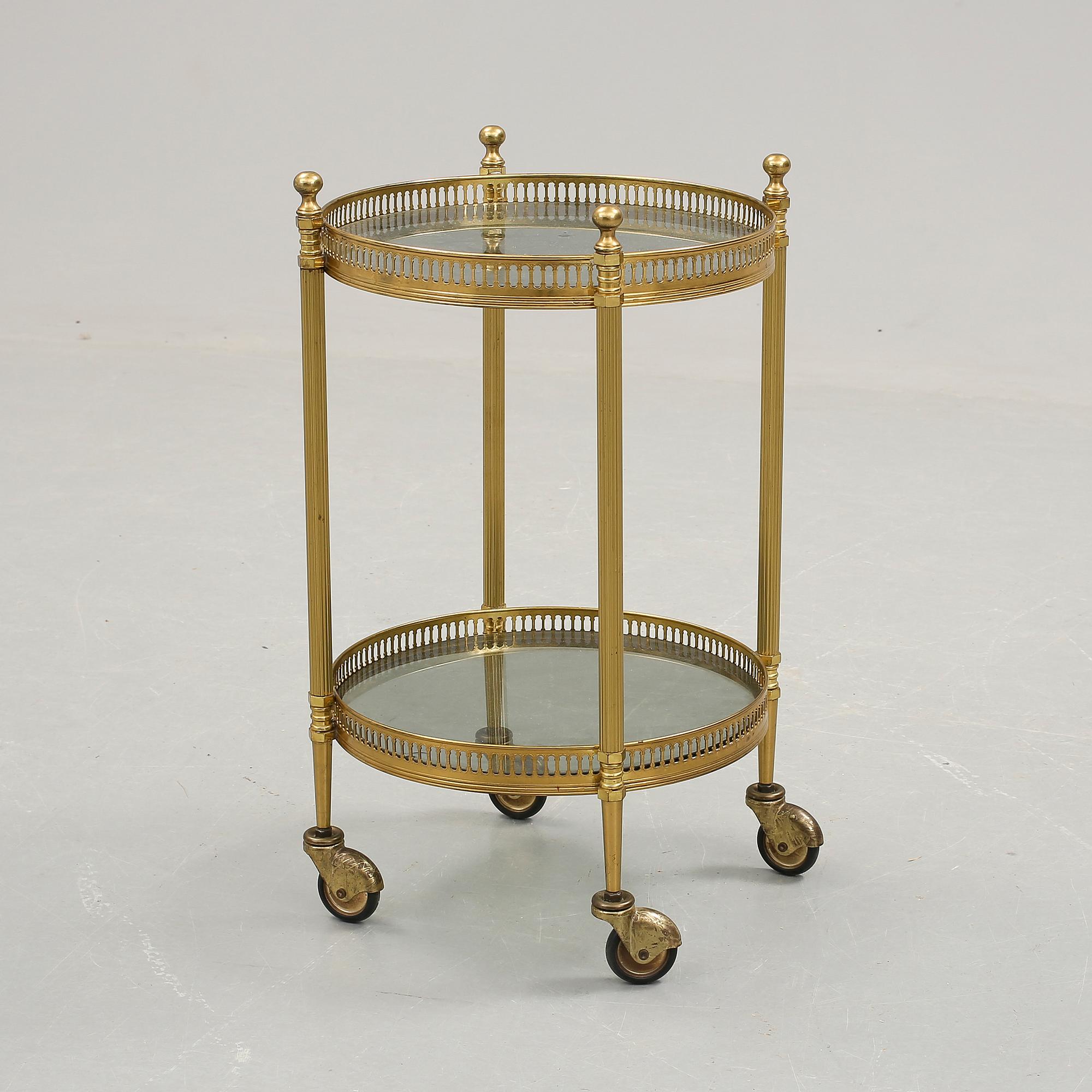 SERVERINGSVAGN, 1900-talets andra hälft.