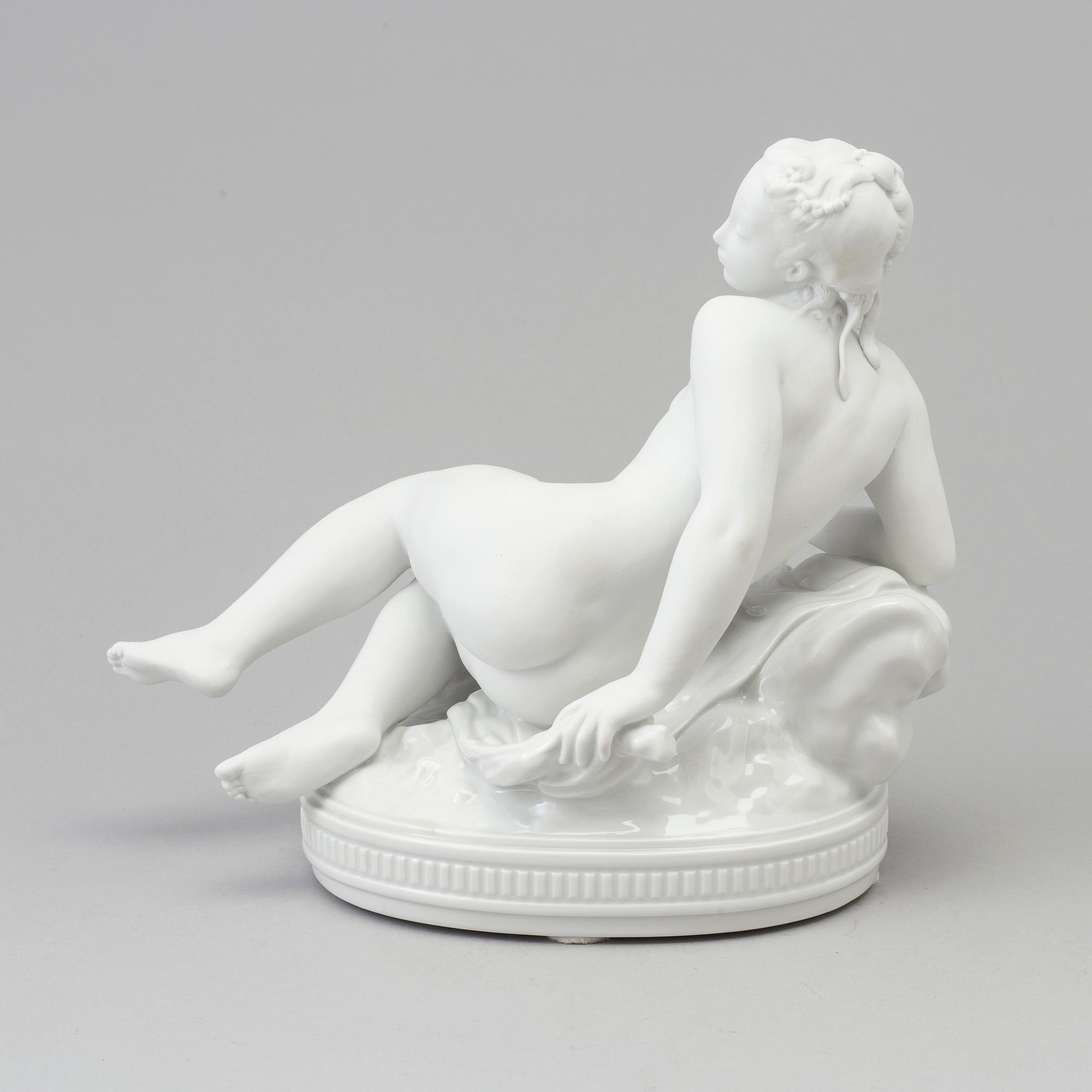 A Gerhard Henning porcelain figure 'Venus', Royal Copenhagen, Denmark, 1900-tal.