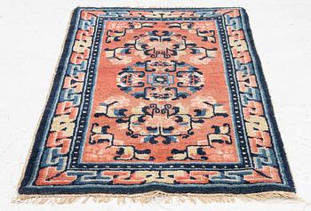 An antique Baotou/Suiyuan rug, ca 100 x 55 cm.