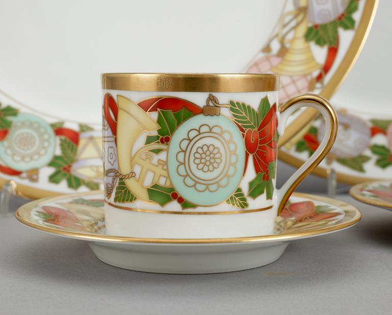 SERVISDELAR, 4st, porslin, "Dior Christmas", Christian Dior, Frankrike, tillverkad mellan 1991-96.