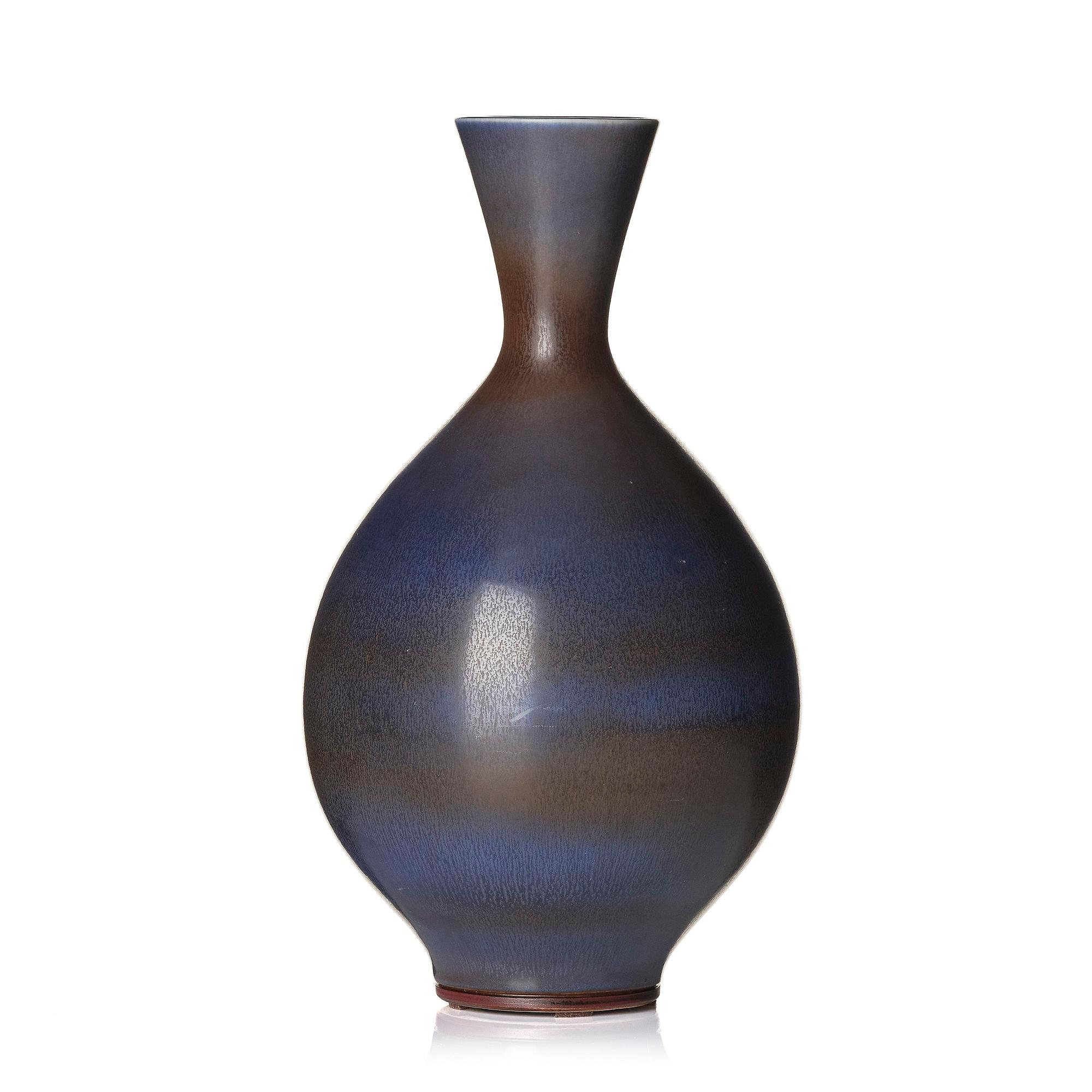 Berndt Friberg, a stoneware vase, Gustavsberg Studio 1973.