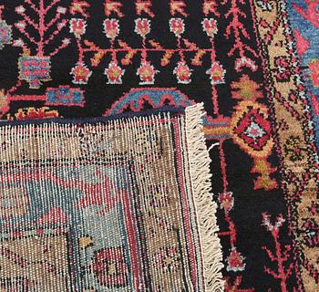 RUG, old/semi-antique, Nahavand/Oshvand, ca 205 x 130 cm.