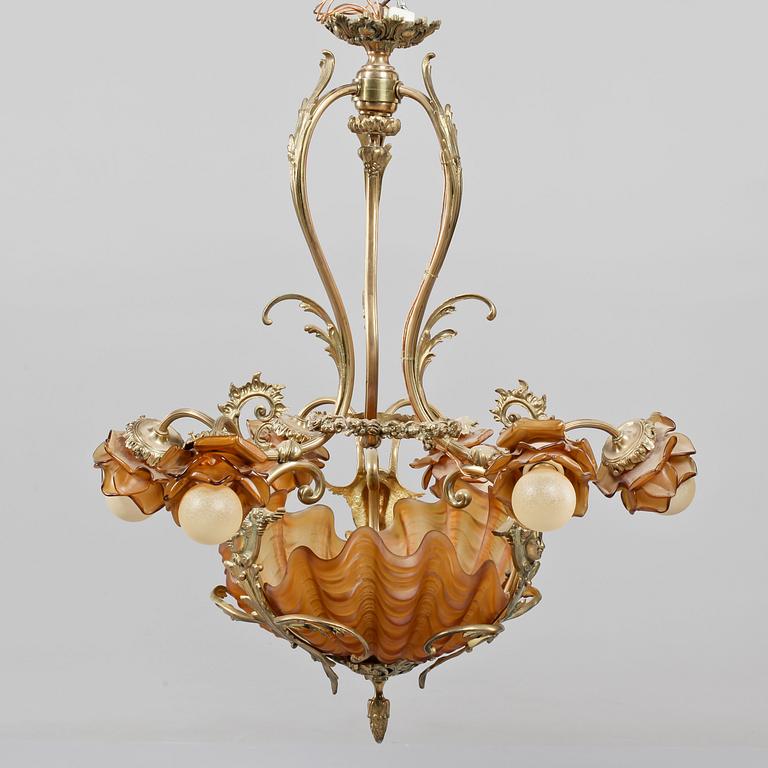 LJUSKRONA, rokokostil, 1900-talets andra hälft. Höjd 75 cm.