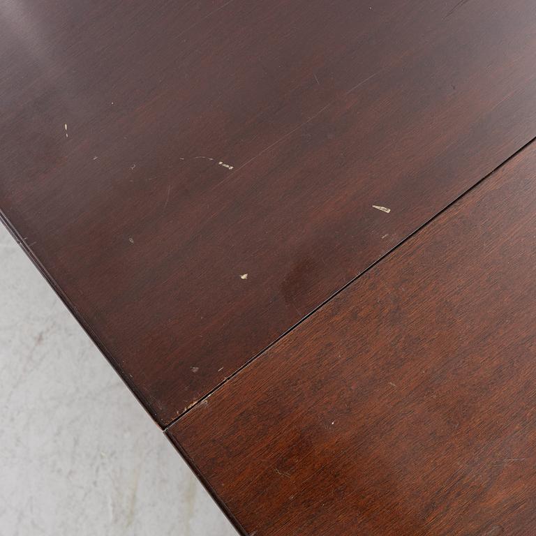 Matsalsbord,  Engelsk stil, tidigt 1900-tal.