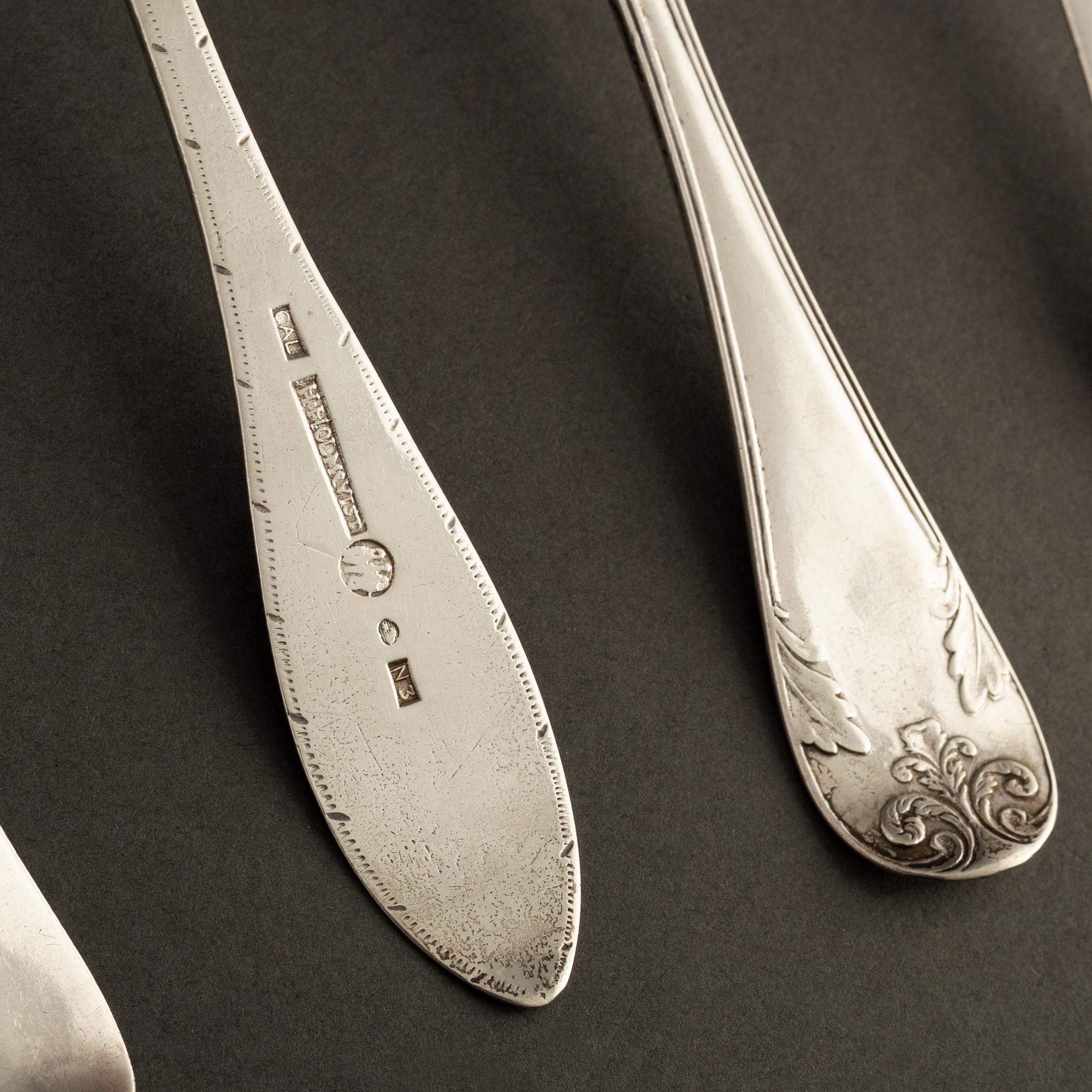 Skedar, 4 st olika, silver, 17-/1800-tal, bl a Otto Wilhelm Kjellberg, Västerås 1840.