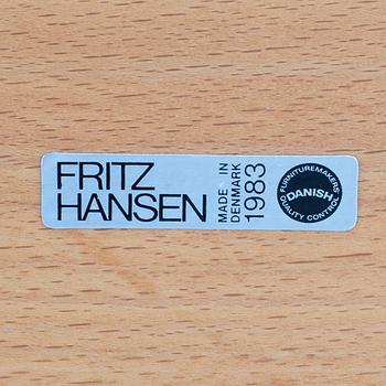 A FRITZ HANSEN TABLE. MADE IN DENMARK 1983.