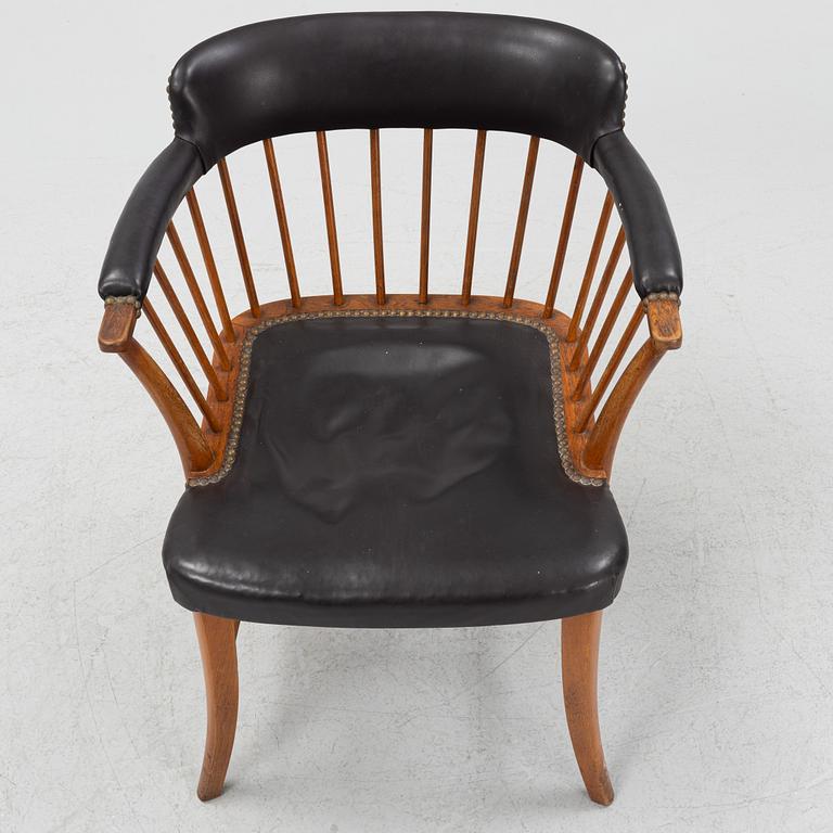 Josef Frank, karmstol, modell 789A, ”Kaptensstol”, Firma Svenskt Tenn, 1960-tal.