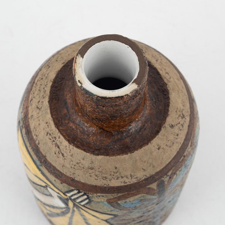 Mari Simmulson, a vase and two dishes, Upsala-Ekeby.