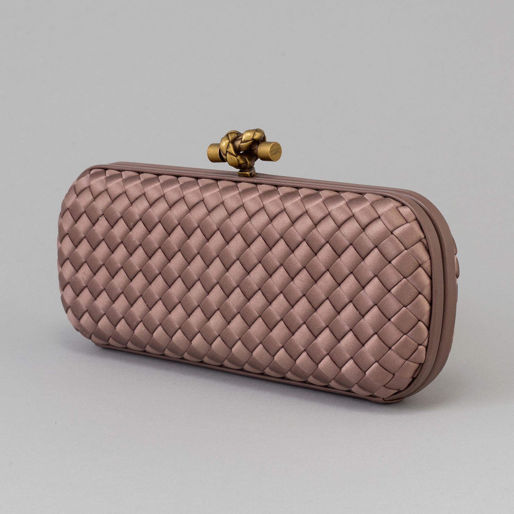 Bottega knot clutch price online