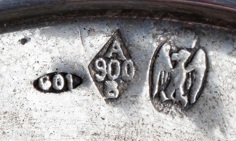 SKÅL MED LOCK, silver, Tyskland, tidigt 1900-tal. Ca 250 gr.