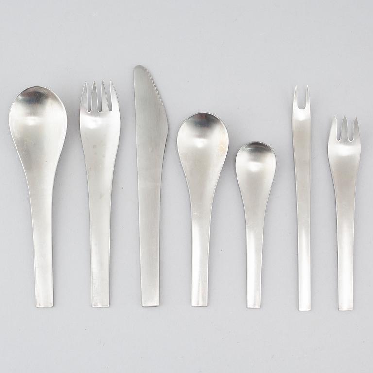 35 pieces of steel cutlery by Svend Siune for Georg Jensen, model "Blå Haj", second half of the 20th century.