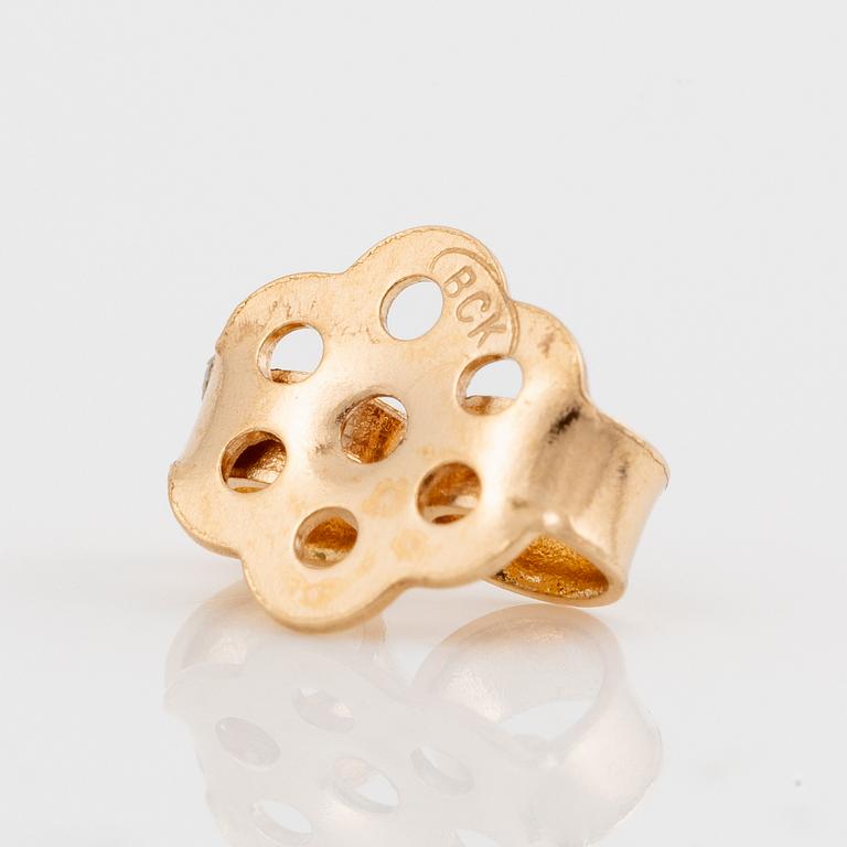 Örhängen 18K guld med morganiter och små briljantslipade diamanter.