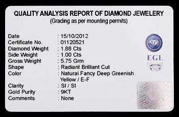 RING, 9 k guld, diamant ca 1.88 ct, briljantslipade diamanter tot ca 1.00 ct.