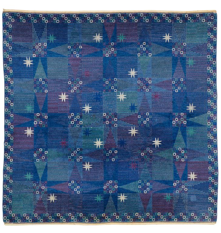 Barbro Nilsson, matta, "Stjärnflossan, blå", flossa, ca 250-253 x 249-253 cm, signerad AB MMF BN.