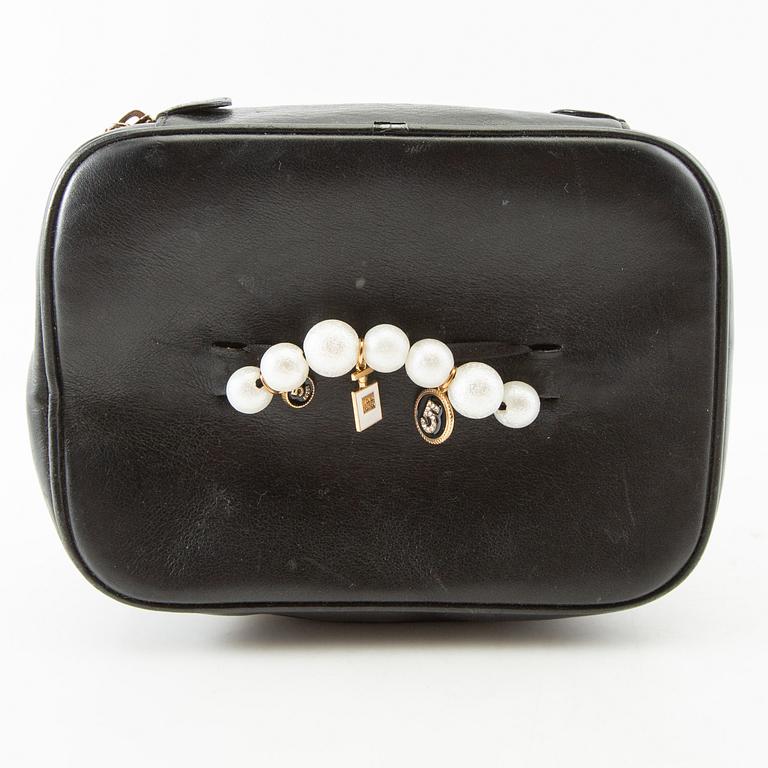 Chanel, vanity bag.