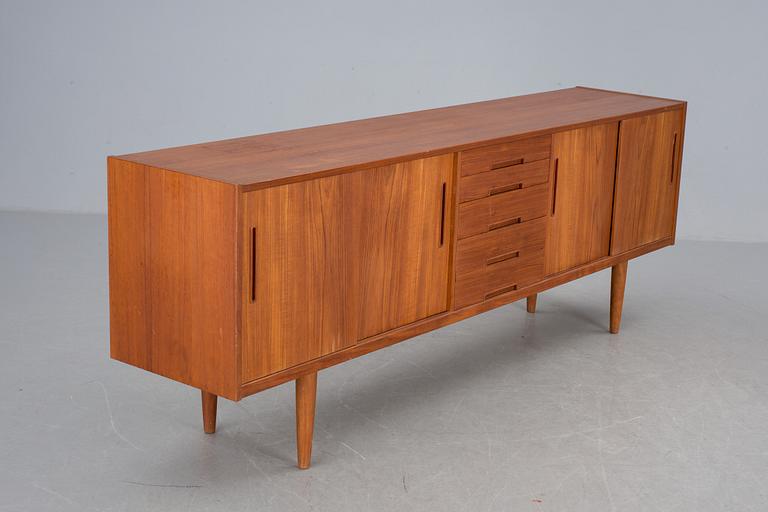 SIDEBOARD, "Gigant", Nils Jonsson, Troeds, 1950/60-tal.