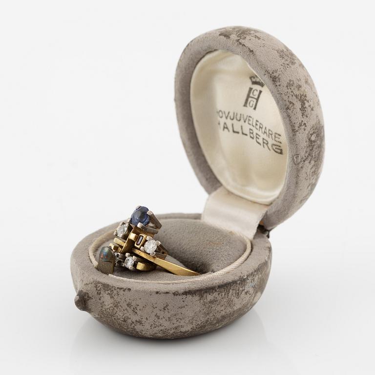 Ring, 18K gold with sapphire, old-cut and brilliant-cut diamonds, and rubies.