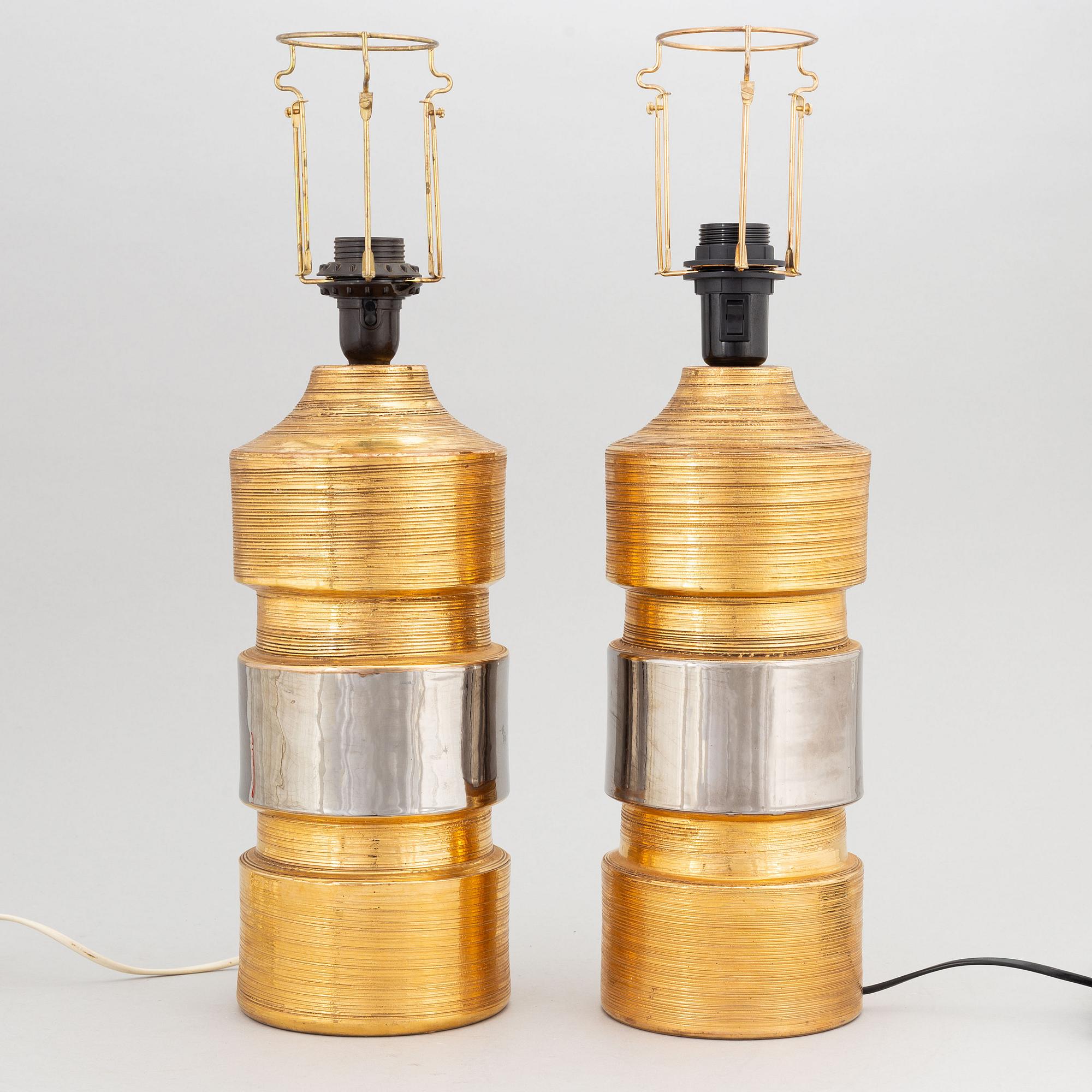 A pair of gold-foliated stoneware table lamps by Bitossi for Bergboms, 1960's/60's.
