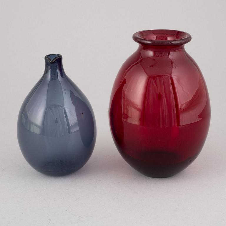 Timo Sarpaneva, two glass vases, one signed.