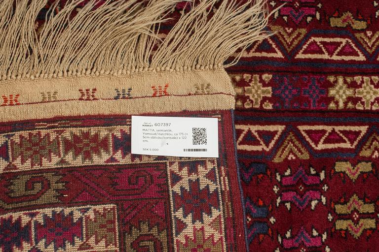 MATTA, semiantik, Yomoud/Hatchlou, ca 175 (+ 5cm slätväv/kortsida) x 122 cm.