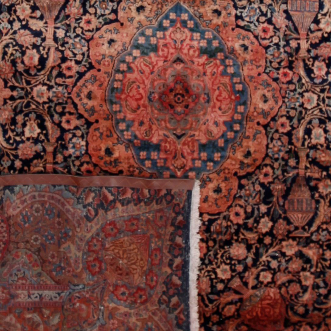 MATTA, orient, ca 381 x 301 cm.
