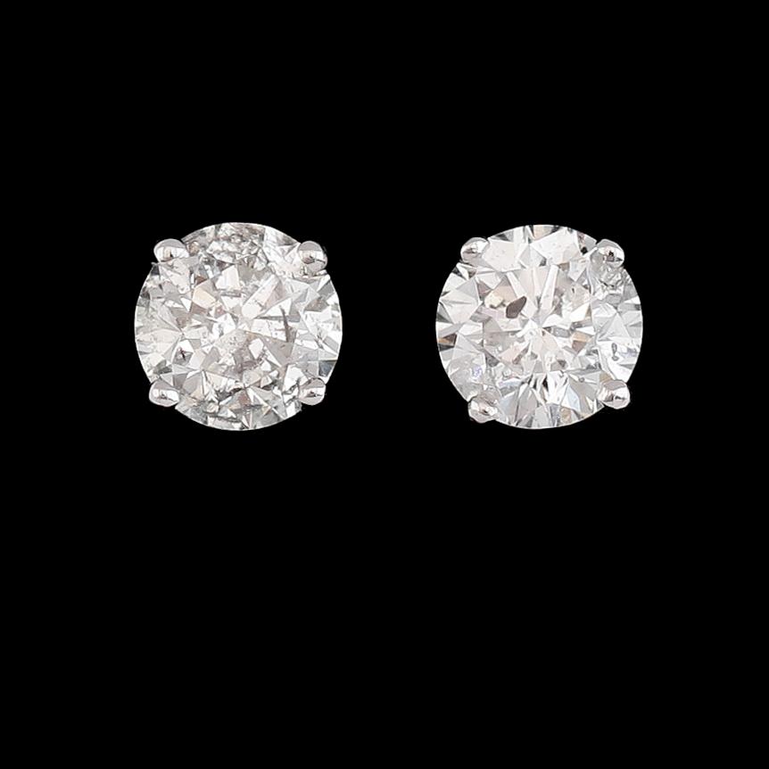 ÖRHÄNGEN, 1 par, 18K vitguld, briljantslipade diamanter tot ca 1.65 ct.
