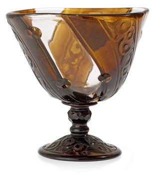 915. A Daum Art Deco applied cut glass footed bowl, Nancy, France.