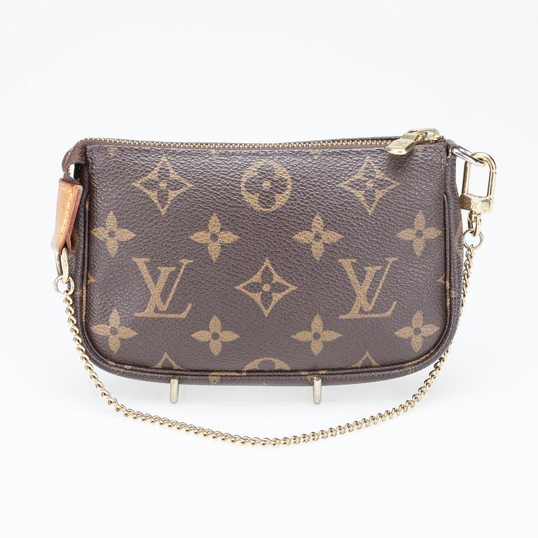 VÄSKA, "Mini Pochette Accessoires", Louis Vuitton.