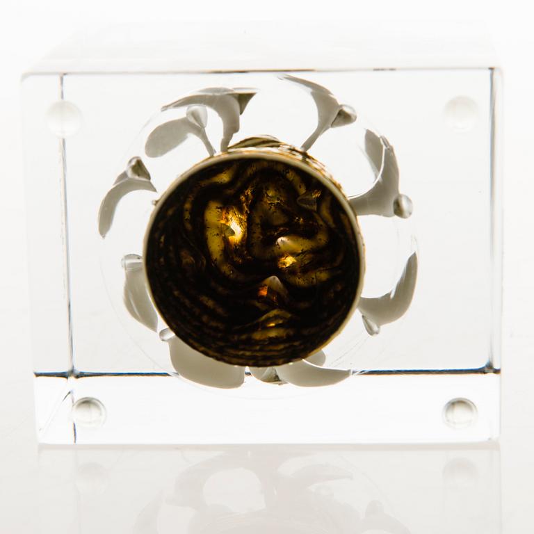 OIVA TOIKKA, An annual glass cube signed Oiva Toikka, Nuutajärvi 1981, numbered 999/1000.