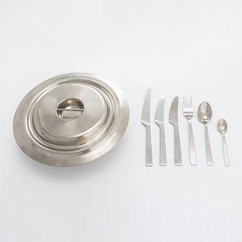 Beretl Gardberg, cutlery 56 pcs, and a lidded bowl, stainless steel, Sorsakoski, Fiskars, latter half the 20th century.