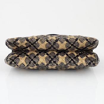 Bottega Veneta, "clutch bag".