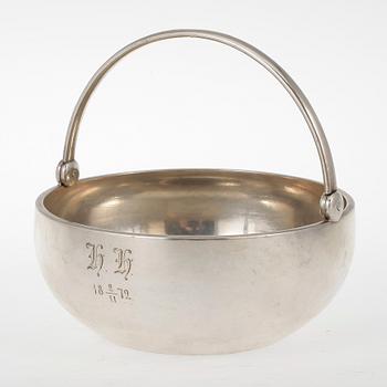 SKÅL, silver, Kejserliga hovleverantören, Pavel Fedorovich Sazikov, Moskva, 1871. Vikt ca 145 gram.