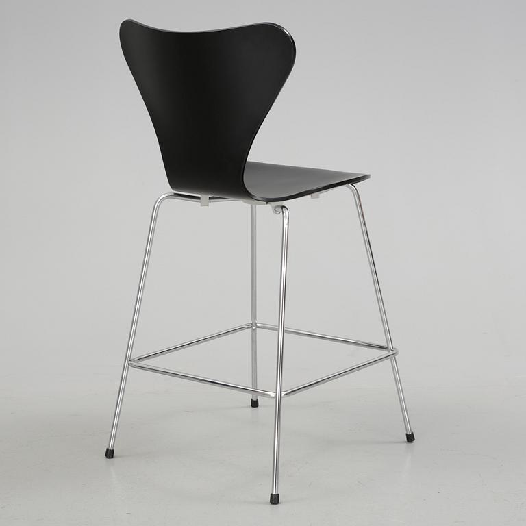 BARSTOL, "Sjuan", Arne Jacobsen för Fritz Hansen.