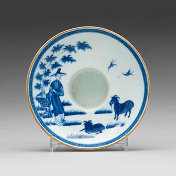 A blue and white cup stand, Qing dynasty, Qianlong (1736-95).