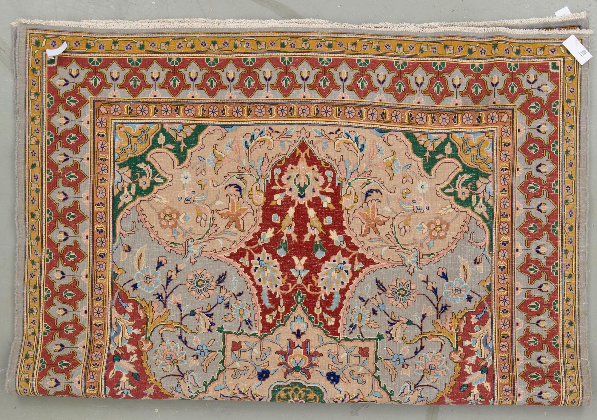 MATTA, orientalisk. Ca 247x184 cm.
