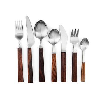 41. Bertel Gardberg, A FLATWARE SERVICE, 40 PIECES.