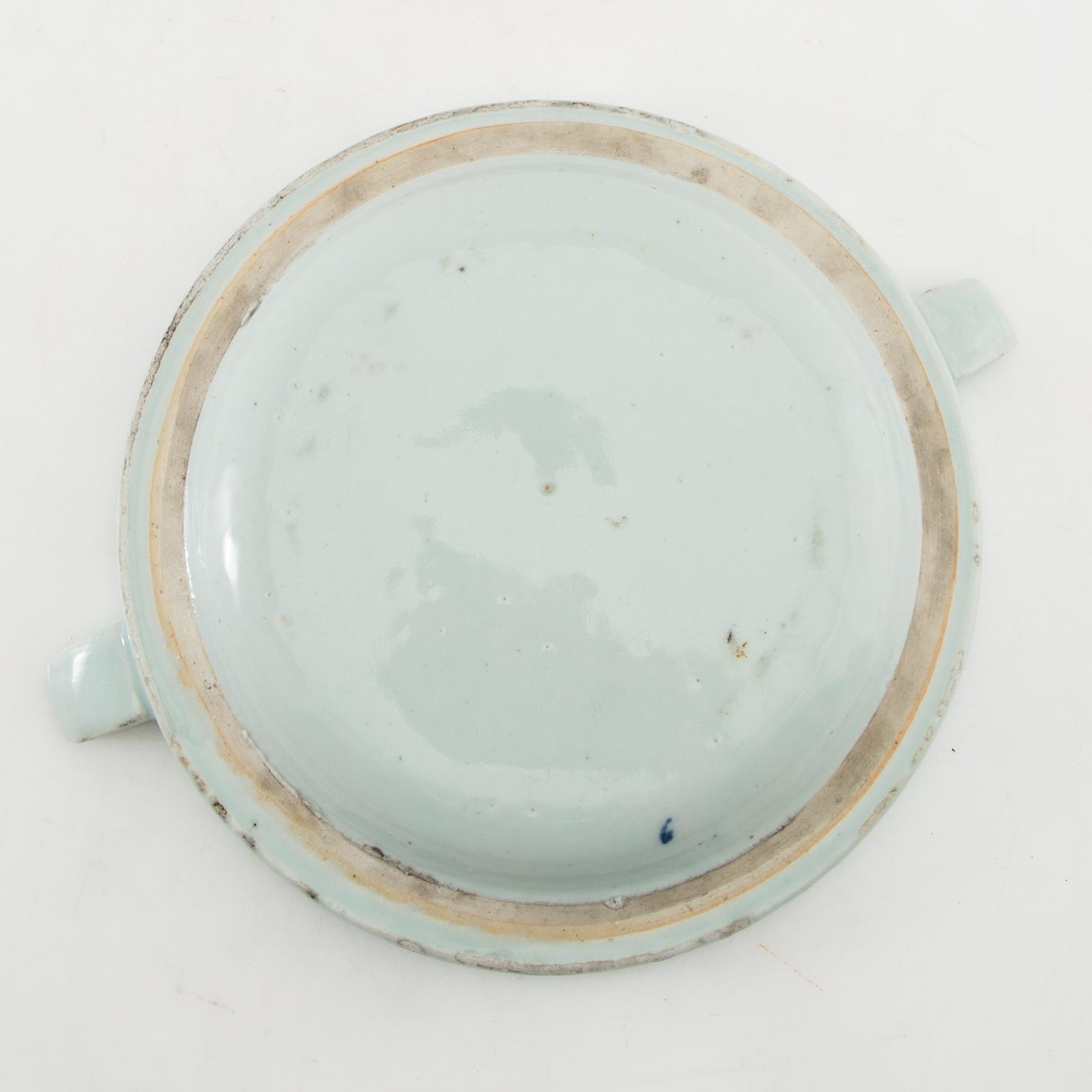 A Chinese blue and white hot water dish, Qing dynasty, Qianlong (1736-95).
