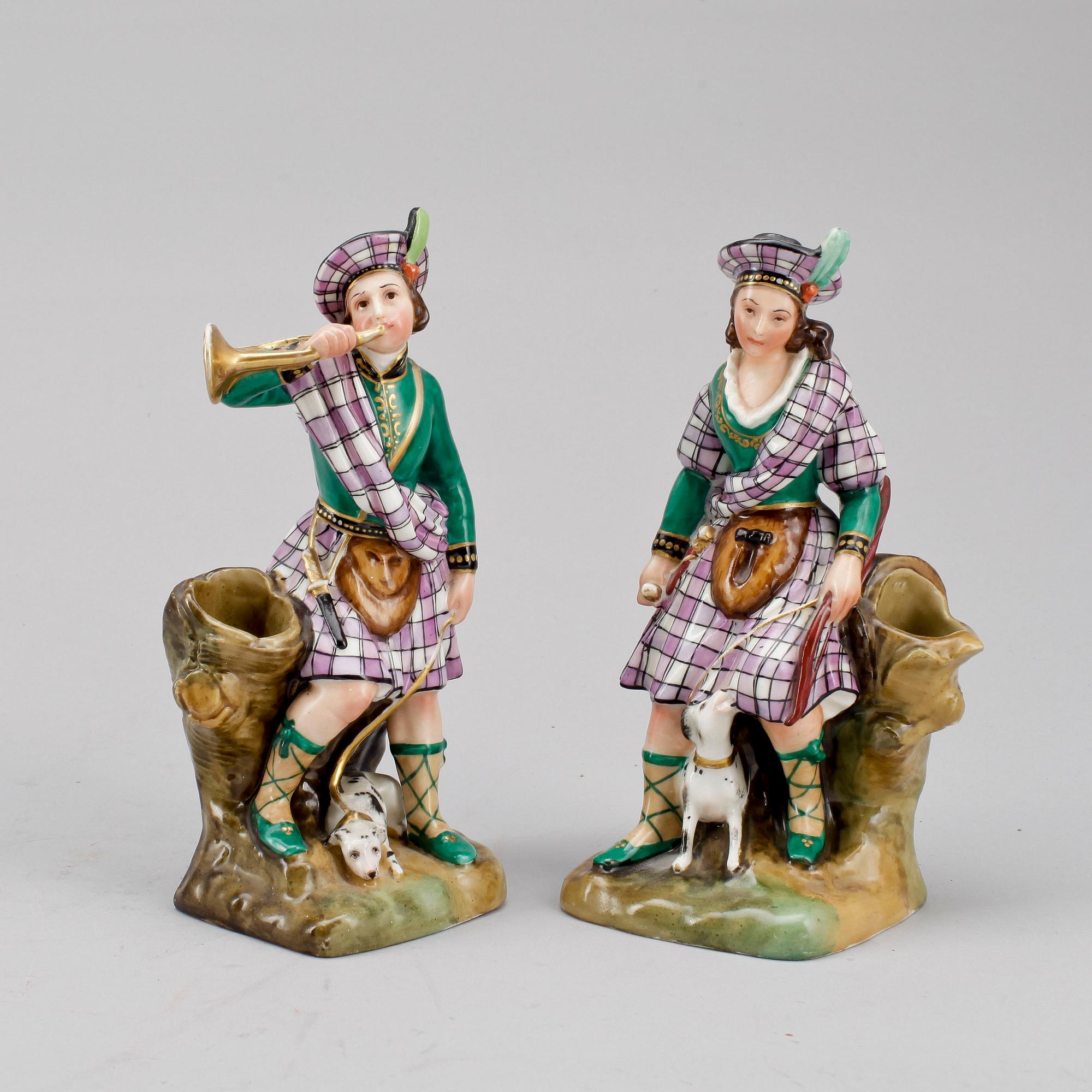 FIGURINER. Ett par. Porslin. 1900-tal.