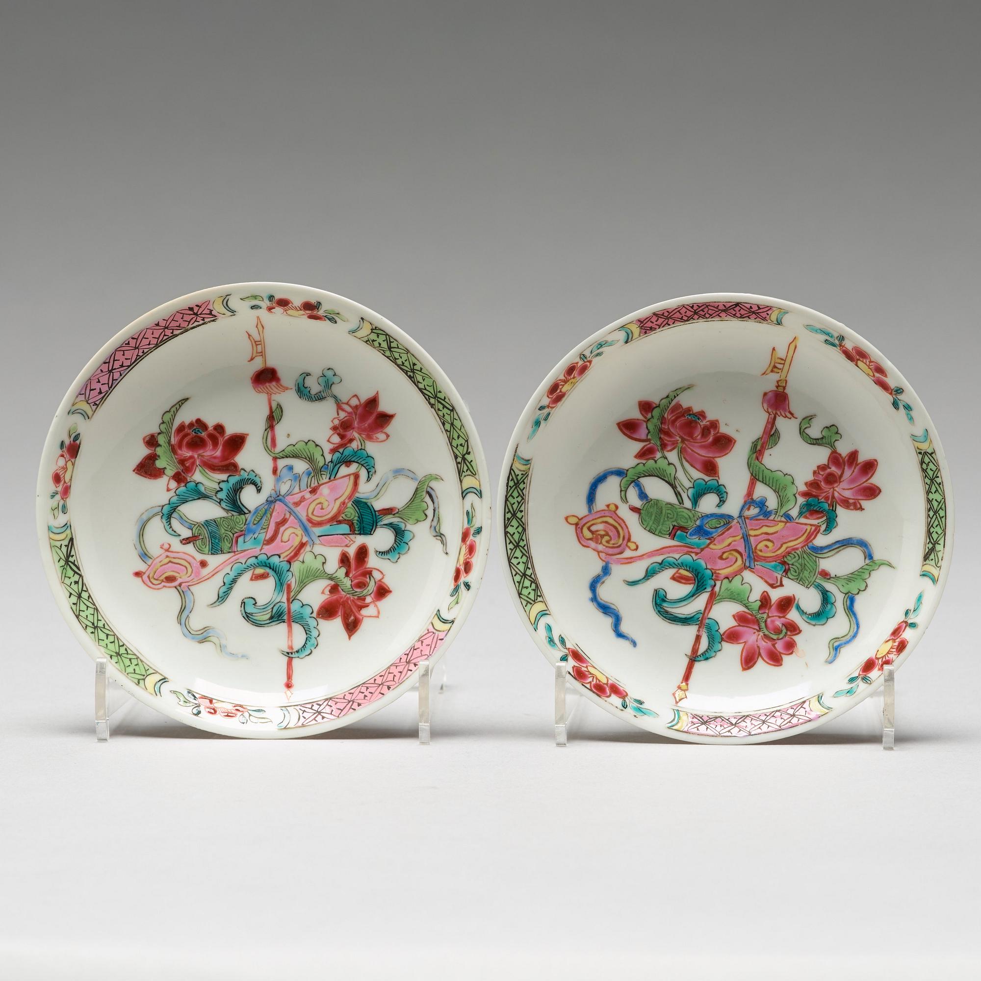 A pair of famille rose cups with dishes, Qing dynasty, Yongzheng (1723-35).