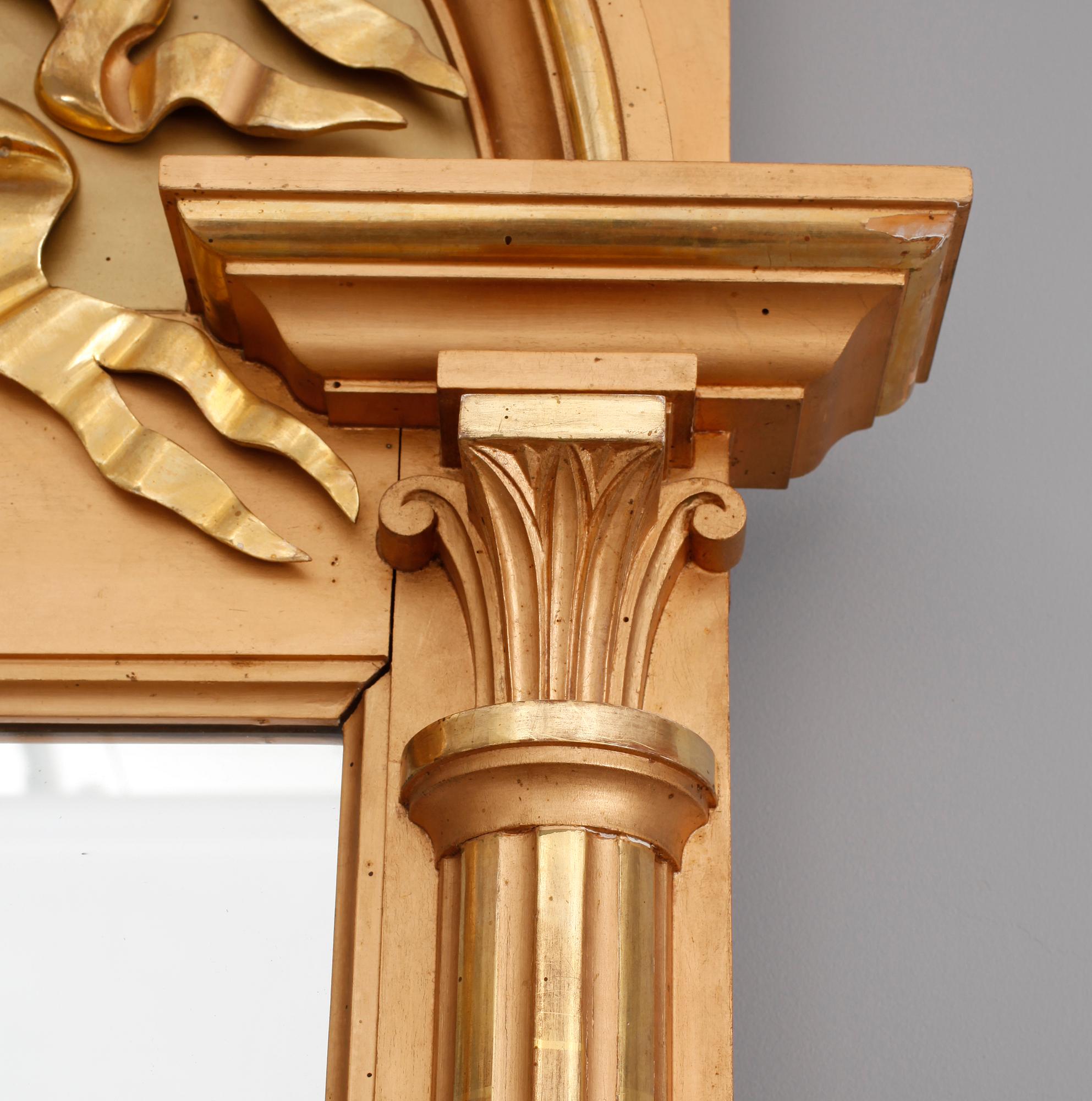 SPEGEL MED KONSOLBORD, empire- resp barockstil, omkring sekelskiftet 1900.