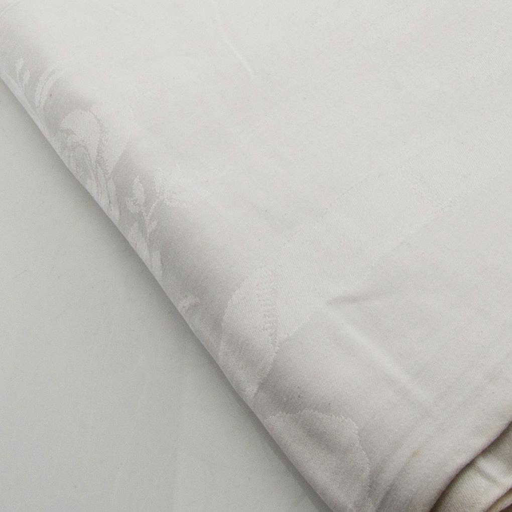 Tablecloth and napkins, 11 pcs, damask, first half/mid 20th century.