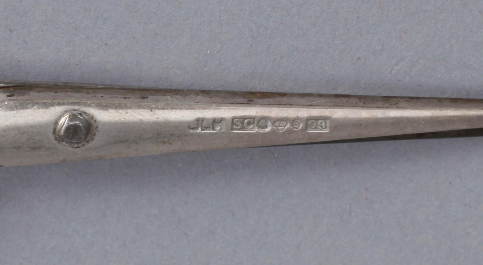PARTI SILVER, 13 delar, bl.a Lars Larsson, Göteborg, 1849. Total vikt ca 630 gram.