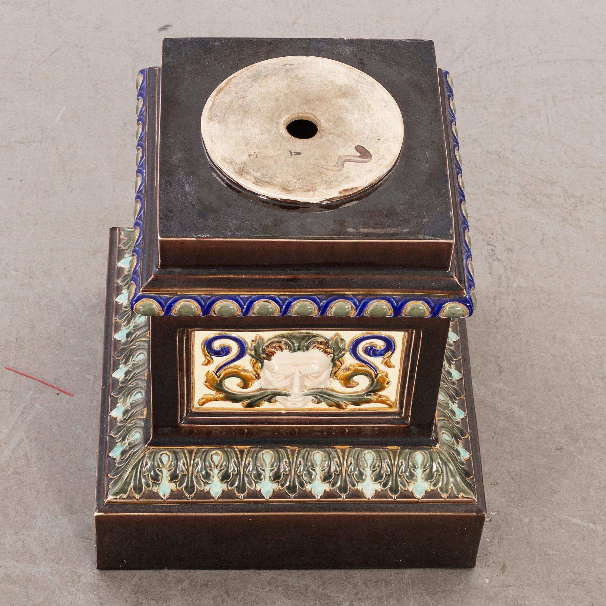A Rörstrand majolica stand around 1900.