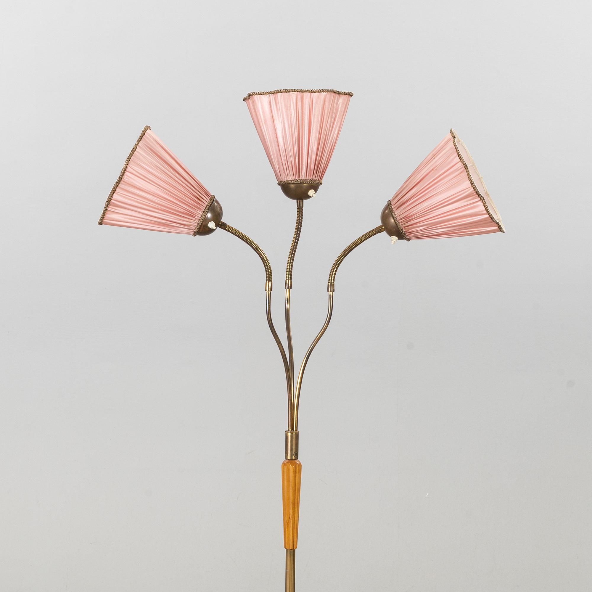 GOLVLAMPA 1940/50-tal AJH.