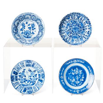 1171. A set of four blue and white dishes, Qing dynasty, Kangxi (1662-1722).